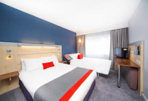 Holiday Inn Express Folkestone Channel Tunnel by IHG