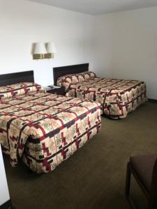 Budget Double Room room in Midway Budget Inn