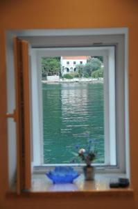 Studio Sea Song