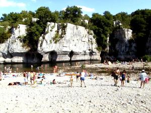 Maisons de vacances Gites les Eaux Claires : photos des chambres