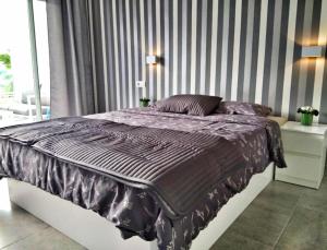 Luxury renevapartment island village