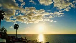 Casa Solaris at Anfi Beach with Private Terrace, Pool & Netflix - Arguineguín