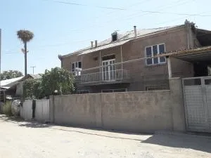 PIT STOP B&B Guesthouse - Urtsʼadzor