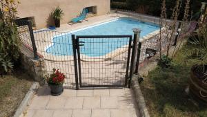 Maisons de vacances Appartement Climatise T3 Piscine et Parking : photos des chambres