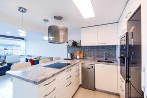 Beach Front Apartment-1st Line