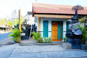 Giường trong Phòng ngủ tập thể 4 người (Bed in 4-Bed Dormitory Room)