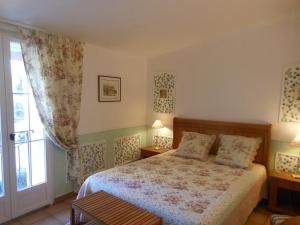 B&B / Chambres d'hotes Les Passiflores : photos des chambres