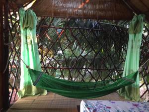 mekong floating market Nam Giang homestay