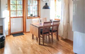 Amazing Home In Mönsterås With Kitchen