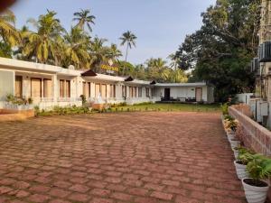 Golden Sands Resort, Morjim