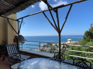 Flower Power Apartment (Positano)