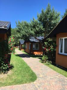 DOMKI Sosnowy Holiday Park