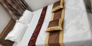 C N Comforts Hotel & Dormitory