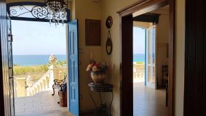 Villa Libertà - Casa Vacanza fronte mare - 3hvězdičkové hotely ve městě Torre Suda