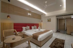 HOTEL SILVERA GRAND