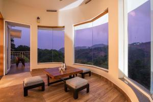 3BR Cocoon Valley Hideout - Natures Lap