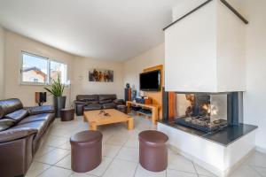 Maison avec piscine 8 couchages entre Annecy et Aix les bains