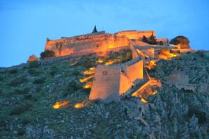 Blue Sky Apartments & Rooms Arkadia Greece