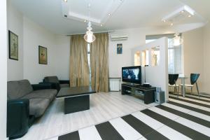 One bedroom, Luxe, 29 Kreschatyk, Centre of Kiev