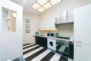 One bedroom, Luxe, 29 Kreschatyk, Centre of Kiev