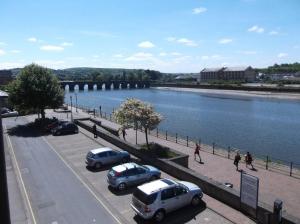 Riverside Court Apartment