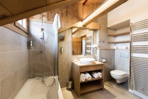 Hotels Les Chalets de La Griyotire : photos des chambres
