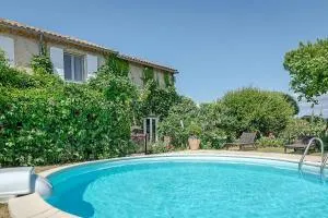 Chambres d'Hôtes et Gîtes Le Mas Mellou - Caderousse