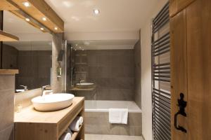 Hotels Les Chalets de La Griyotire : Chambre Familiale Mezzanine - 2 Adultes + 2 Enfants