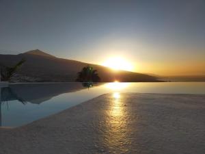Villa Los Olivos - Private Infinity Pool & Teide Views