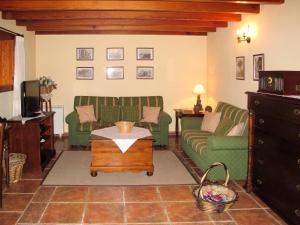 Holiday Home El Amparo - ICO136, Icod de los Vinos 