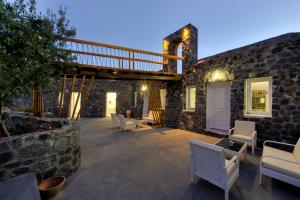 Sakas Residences Santorini Greece