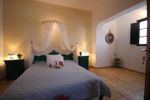 Vrachia Studios & Apartments Santorini Greece