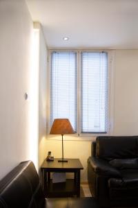 Athens Best location, 6 Ermou street, Syntagma square