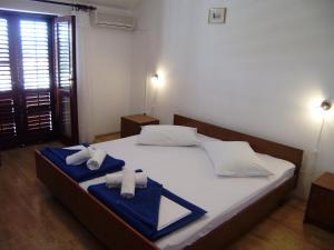 Double or Twin Room with Sea View room in Villa Radovic