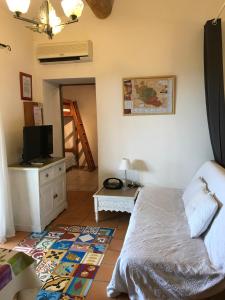 B&B / Chambres d'hotes Chambres d'Hotes et Gites Le Mas Mellou : Studio Familial