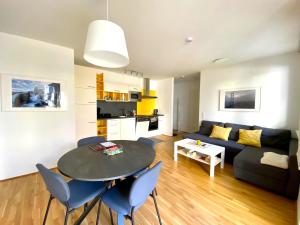 Topmodernes Apartment Bei U Bahn Und Therme Wien Oberlaa 15 Min Bis Stephansplatz Vienna Austria J2ski