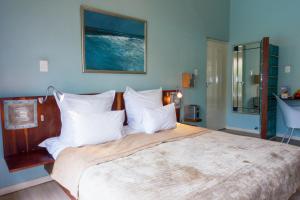 Rosedene Lodge -solar,aircon with pool and garden