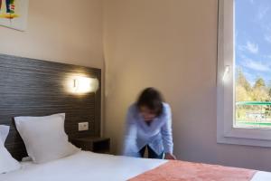 Hotels The Originals City, Hotel L'Acropole, Saint-Etienne Sud (Inter-Hotel) : photos des chambres