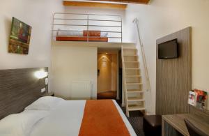 Hotels The Originals City, Hotel L'Acropole, Saint-Etienne Sud (Inter-Hotel) : photos des chambres