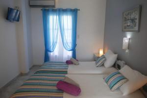 STAVROS STUDIOS Paros Greece