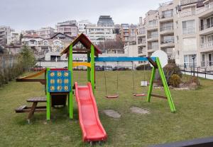 ⋰ MODERNO ⋱ 1 Bedroom With Parking Patio