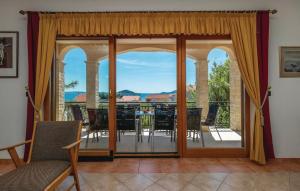 Holiday House Klarin with Sea View