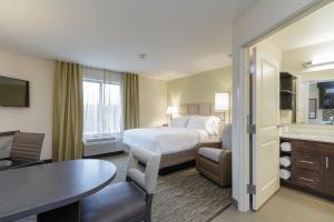 Studio Suite room in Candlewood Suites Mishawaka an IHG Hotel