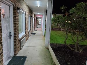 Elk Inn Motel I-77,Exit 85