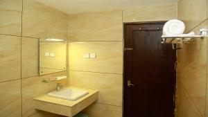 GAYATHRI HOTELS