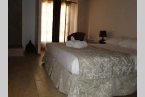 Maisons de vacances Ancienne Abbaye de Franquevaux Anciennes Ecuries : photos des chambres