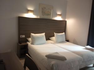 Hotels Hotel du Globe 18 : photos des chambres