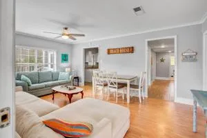 Palm Boulevard 2403 - Downstairs - Island of Palms