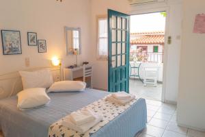 Violetta Apartments Skopelos Greece