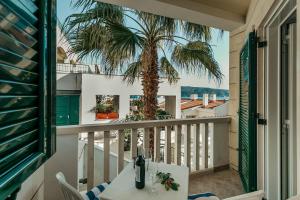 Studio with Sea View room in Palma Apartments